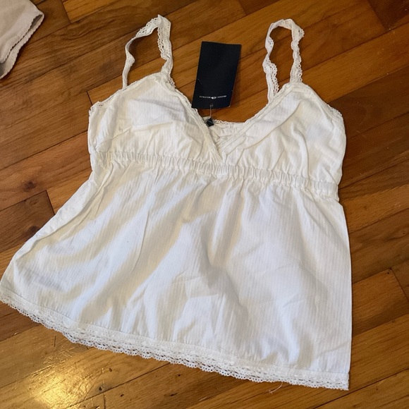 NWT Brandy Melville top - Picture 1 of 3